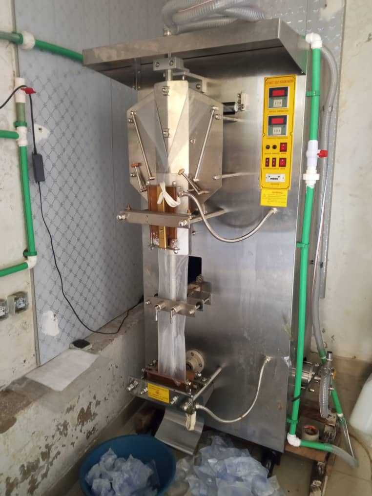 Installation du forage d'eau par la SM GUILGAL