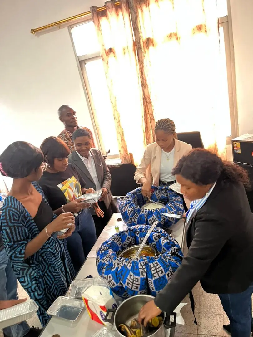 Démonstration avec la wonderbag à l'UPC